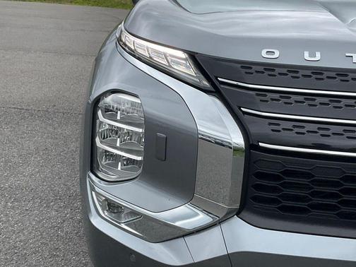 Mercury Gray Metallic 2024 Mitsubishi Outlander SEL S-AWC