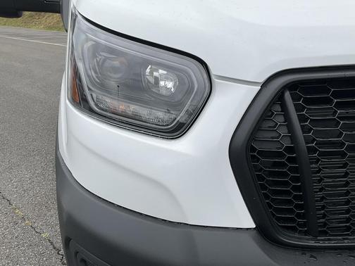 2025 Ford Transit-150 Base