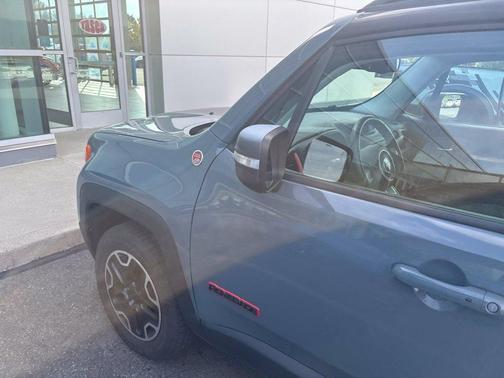 Anvil 2017 Jeep Renegade Trailhawk