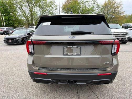 Marsh Gray 2026 Ford Explorer ST-Line