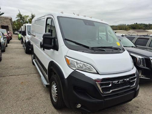 Bright White Clearcoat 2025 RAM ProMaster 2500 Tradesman