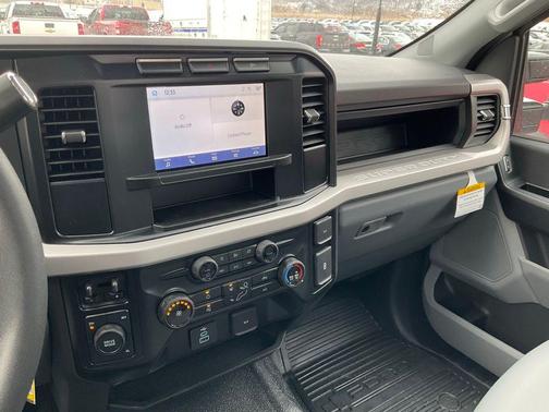 Oxford White 2024 Ford F-350 XL