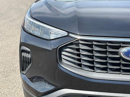 agate black metallic 2026 Ford Escape Active