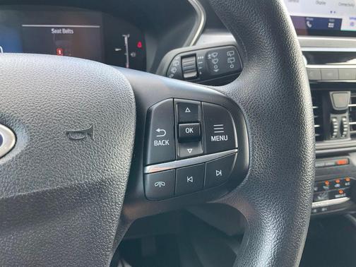 Oxford White 2025 Ford Escape Active