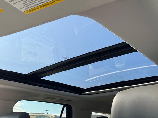 Glacier Gray Metallic Tri-Coat 2026 Ford Expedition Max Active 4x4