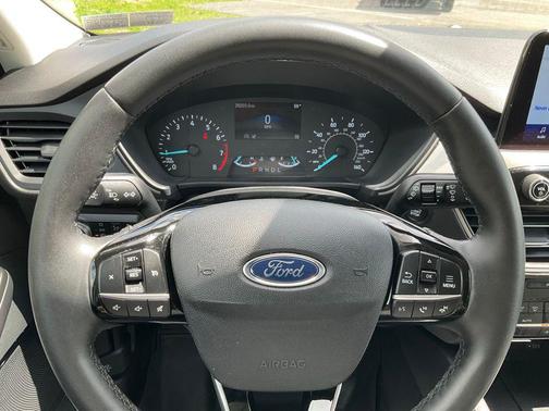 Stone Blue Metallic 2022 Ford Escape SE
