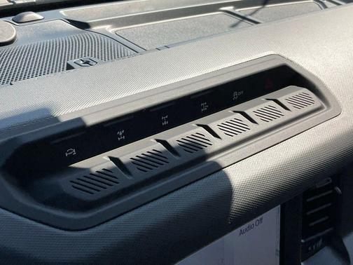 Carbonized Gray Metallic 2026 Ford Bronco Badlands