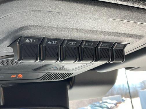 Carbonized Gray Metallic 2026 Ford Bronco Badlands