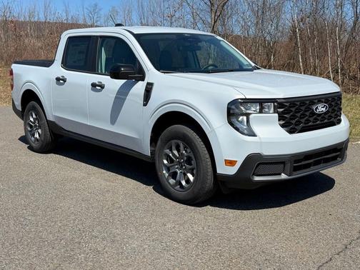 Space White Metallic 2026 Ford Maverick XLT