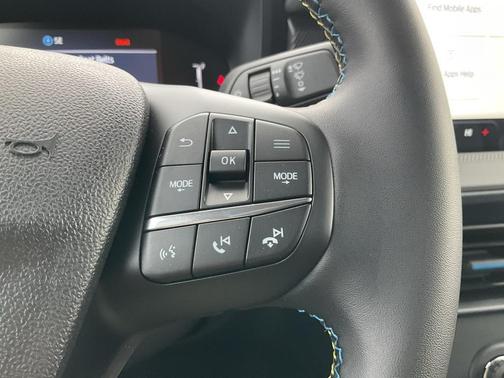 2025 Ford Maverick Lobo Standard