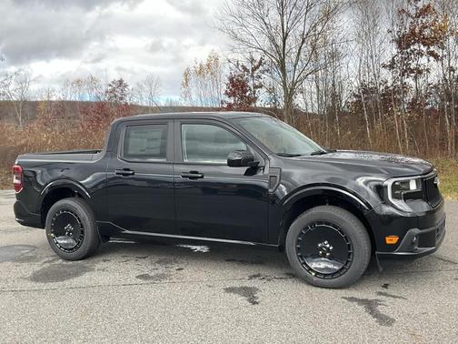 2025 Ford Maverick Lobo Standard