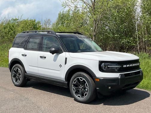 Oxford White 2026 Ford Bronco Sport Outer Banks