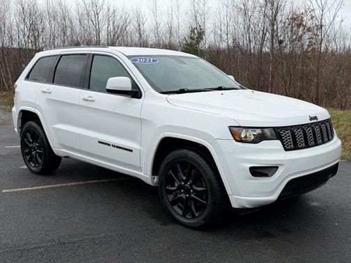2021 Jeep Grand Cherokee Laredo