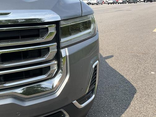 2022 GMC Acadia AWD SLE