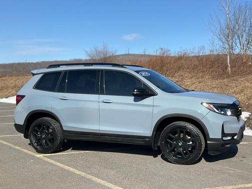 2024 Honda Passport AWD Black