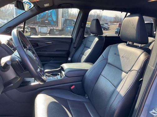 2024 Honda Passport AWD Black