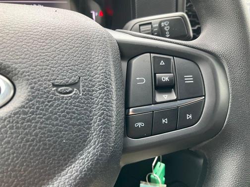 Oxford White 2025 Ford Ranger XL