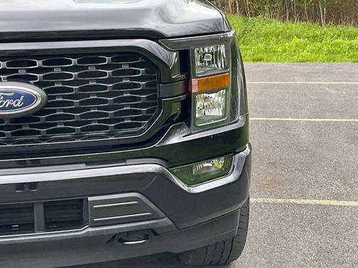 Agate Black Metallic 2023 Ford F-150 XL
