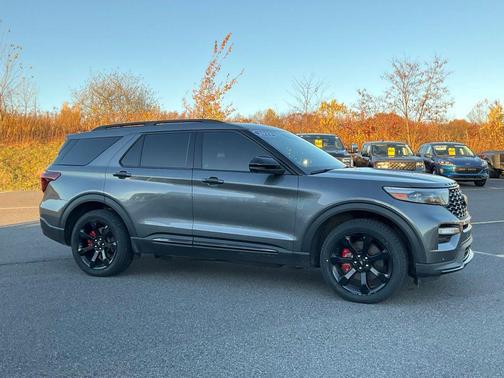 2023 Ford Explorer ST