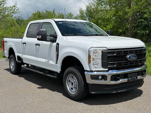 Oxford White 2026 Ford F-250 XL
