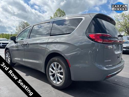 2025 Chrysler Pacifica L