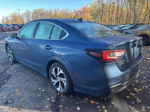 2022 Subaru Legacy Premium