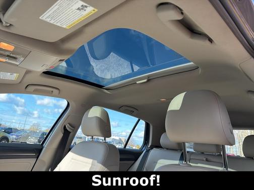 2018 Volkswagen Golf TSI SE