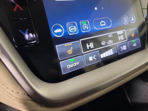 Green 2025 Subaru Outback Premium