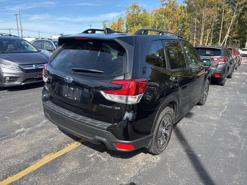 2022 Subaru Forester Premium