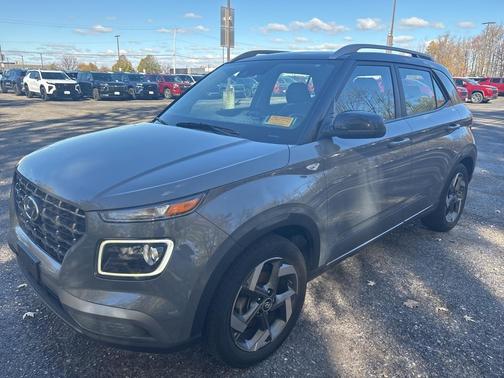 2022 Hyundai VENUE Limited