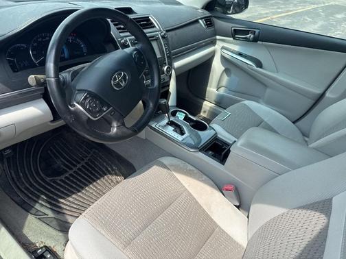 2013 Toyota Camry Hybrid XLE
