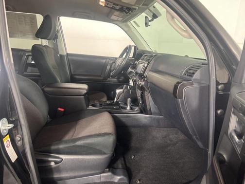 2017 Toyota 4Runner Sport