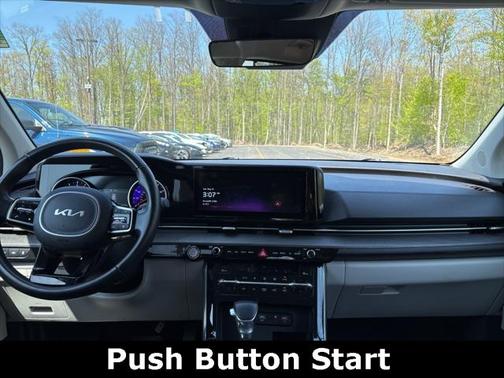 2023 Kia Carnival EX