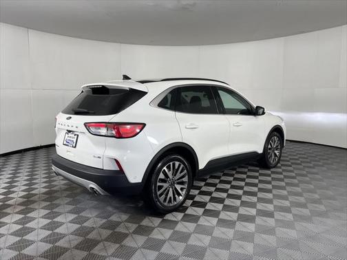 2021 Ford Escape Titanium