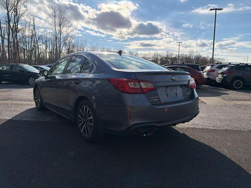 2018 Subaru Legacy 2.5i Premium