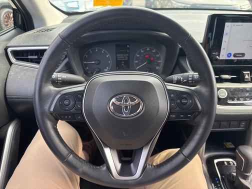 2023 Toyota Corolla Cross LE