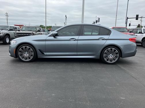 Bluestone Metallic 2018 BMW 530 xDrive