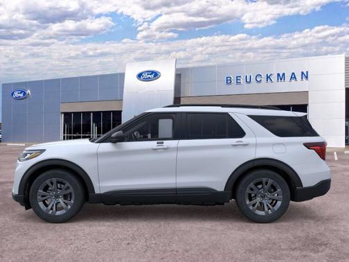 Space White Metallic 2026 Ford Explorer Active