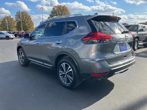 2017 Nissan Rogue SL