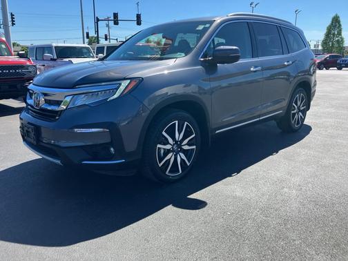 Modern Steel Metallic 2022 Honda Pilot Touring 8-Passenger