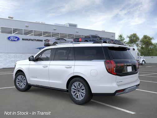 STAR WHITE MET TRI-COAT 2026 Ford Expedition Platinum