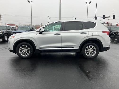 2019 Hyundai SANTA FE SE 2.4