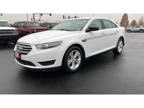 2016 Ford Taurus SE