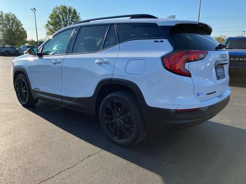 2021 GMC Terrain SLE