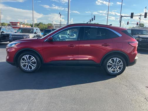 2021 Ford Escape SEL