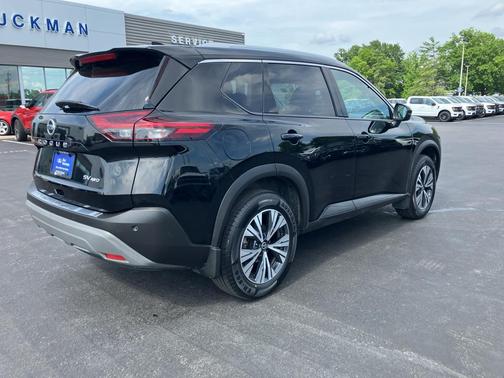 Super Black 2021 Nissan Rogue SV