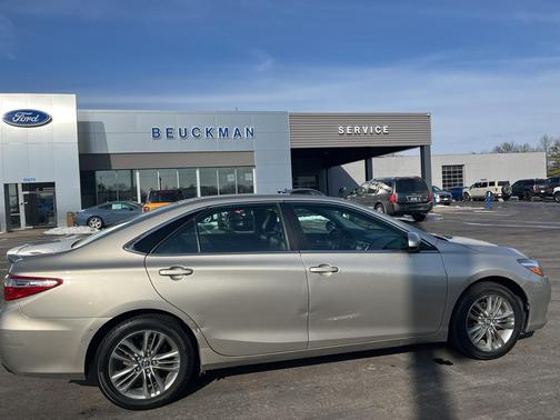 2016 Toyota Camry SE