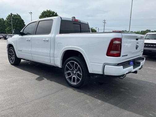 Bright White Clearcoat 2022 RAM 1500 Laramie