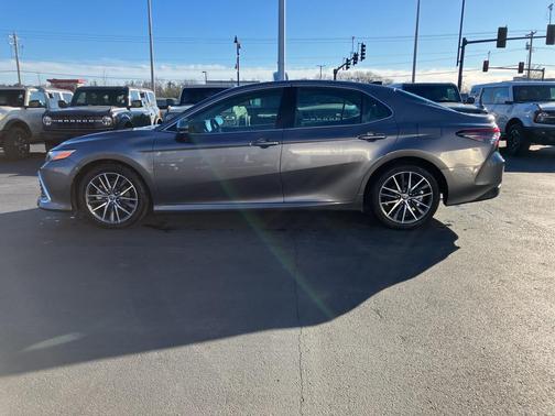 2021 Toyota Camry XLE