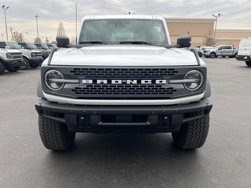 OXFORD WHITE 2025 Ford Bronco Badlands